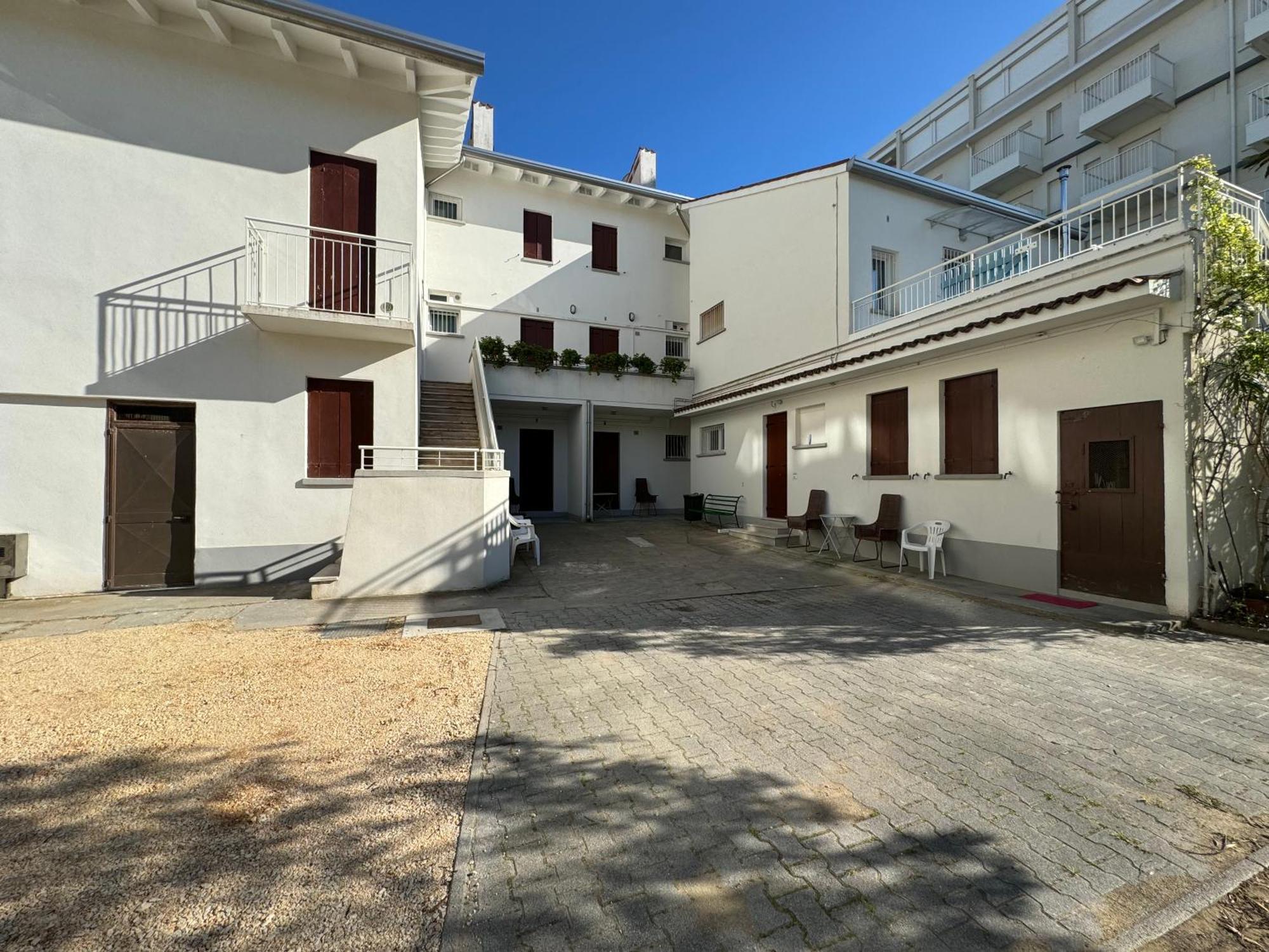 App4Rent Villa Zanetti - Appartamenti Con Spiaggia Privata Frontemare Lido di Jesolo Zewnętrze zdjęcie