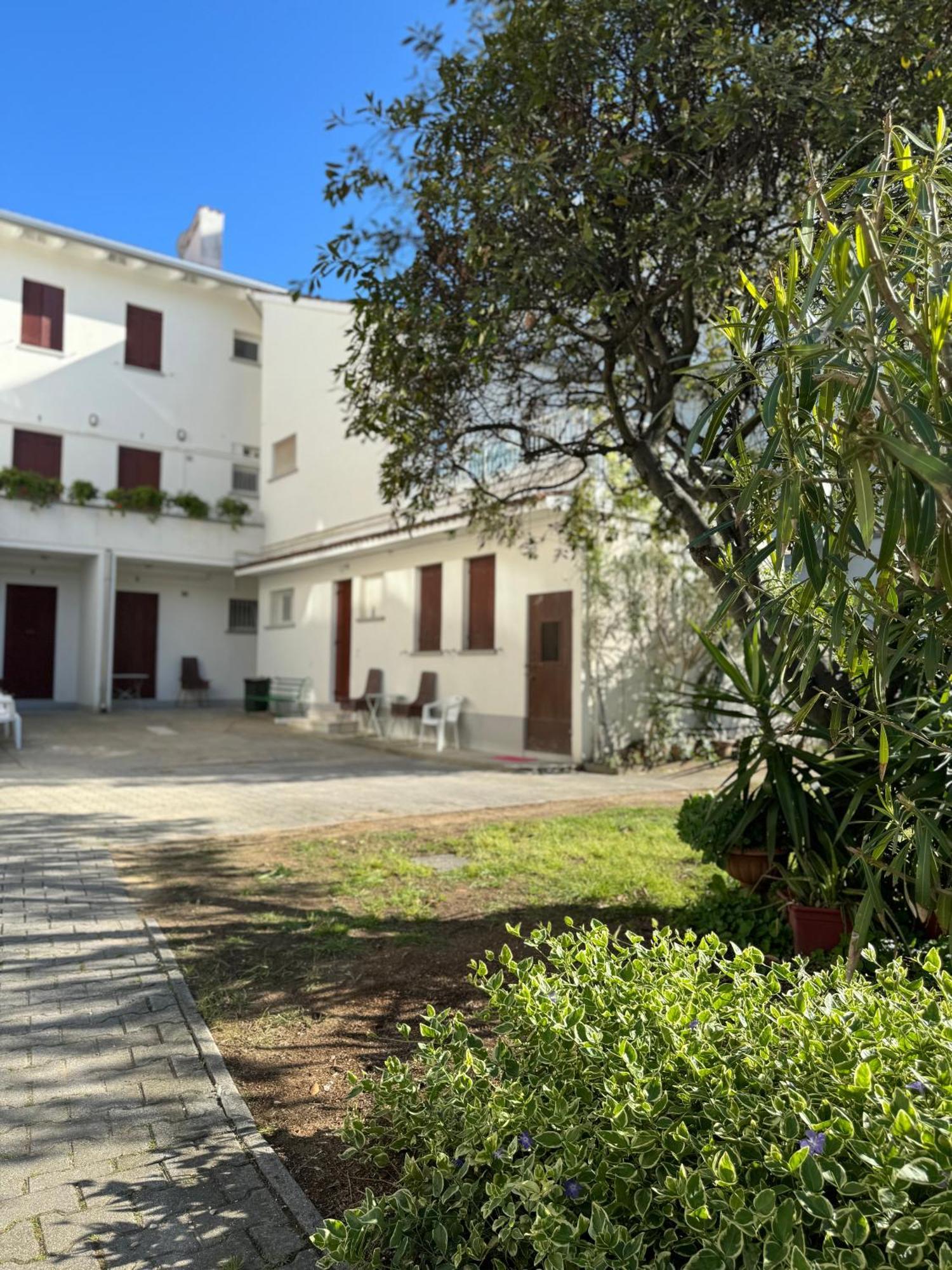 App4Rent Villa Zanetti - Appartamenti Con Spiaggia Privata Frontemare Lido di Jesolo Zewnętrze zdjęcie