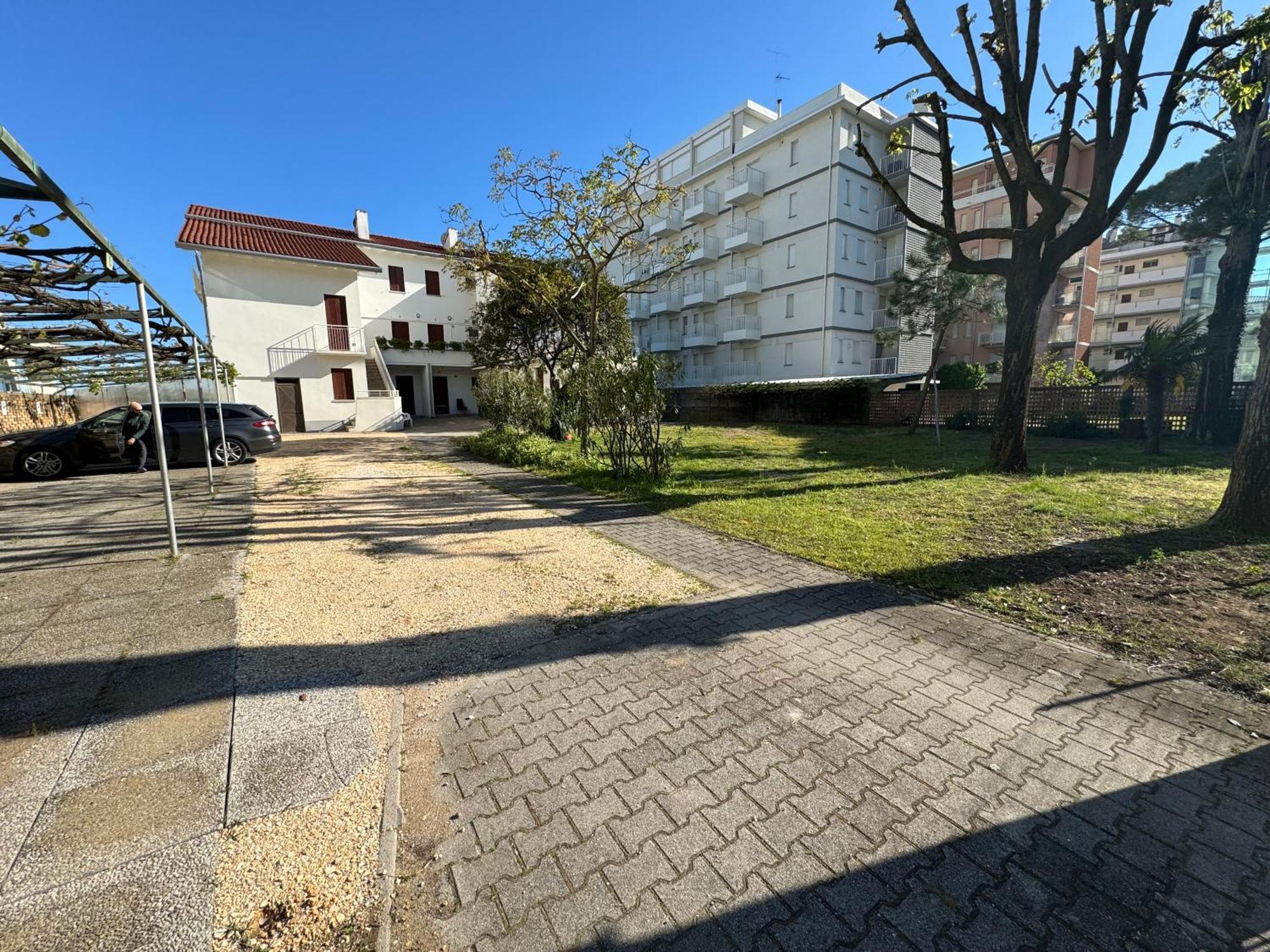 App4Rent Villa Zanetti - Appartamenti Con Spiaggia Privata Frontemare Lido di Jesolo Zewnętrze zdjęcie