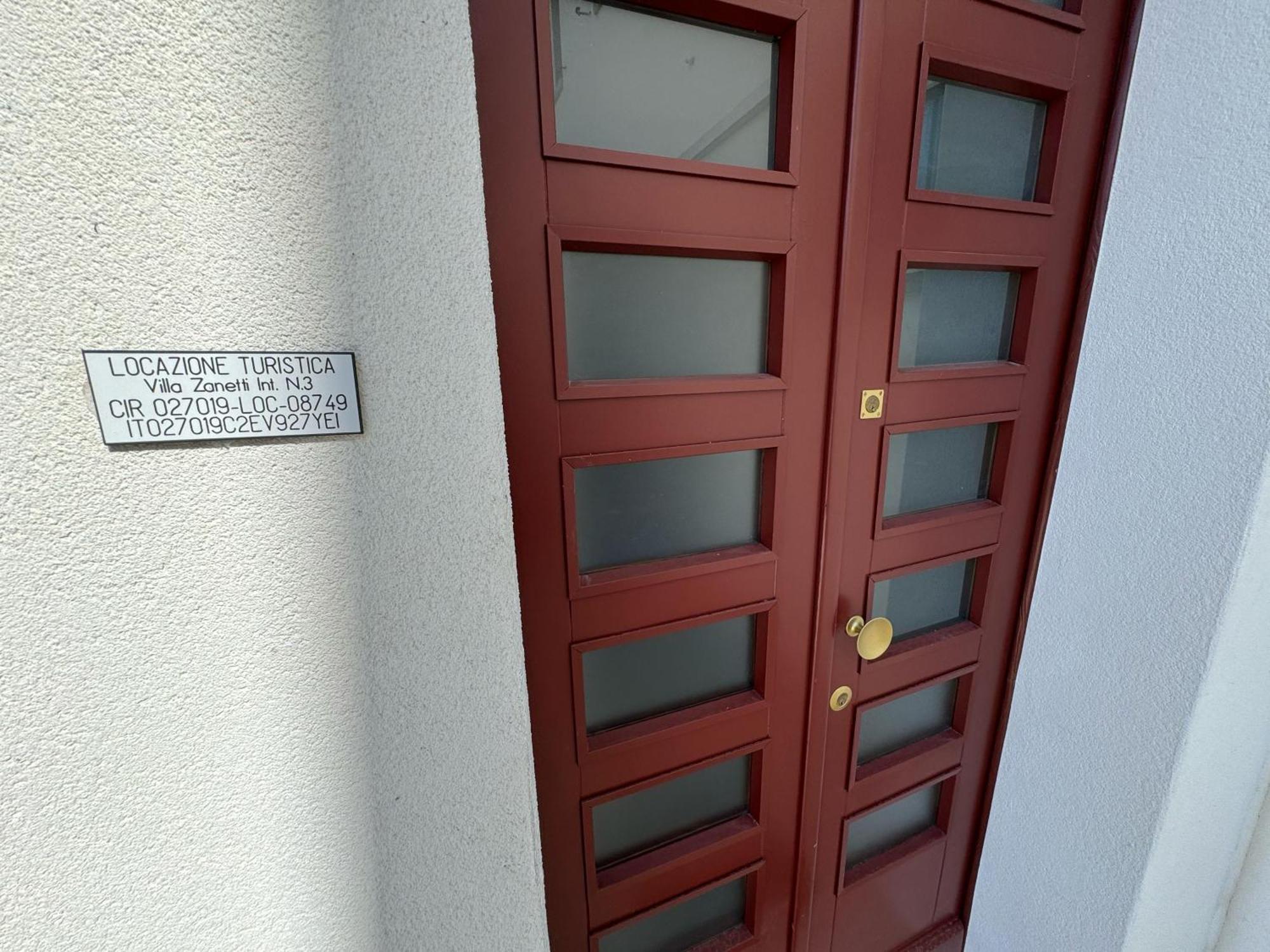 App4Rent Villa Zanetti - Appartamenti Con Spiaggia Privata Frontemare Lido di Jesolo Zewnętrze zdjęcie